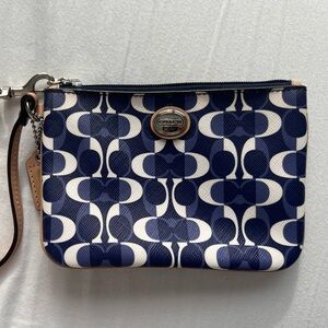 Coach Payton Blue and White Patterned Wristlet
